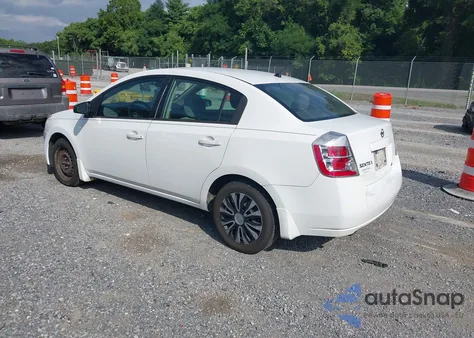 2008 Nissan Sentra 2.0S z USA, uszkodzony, nr VIN 3N1AB61EX8L696248